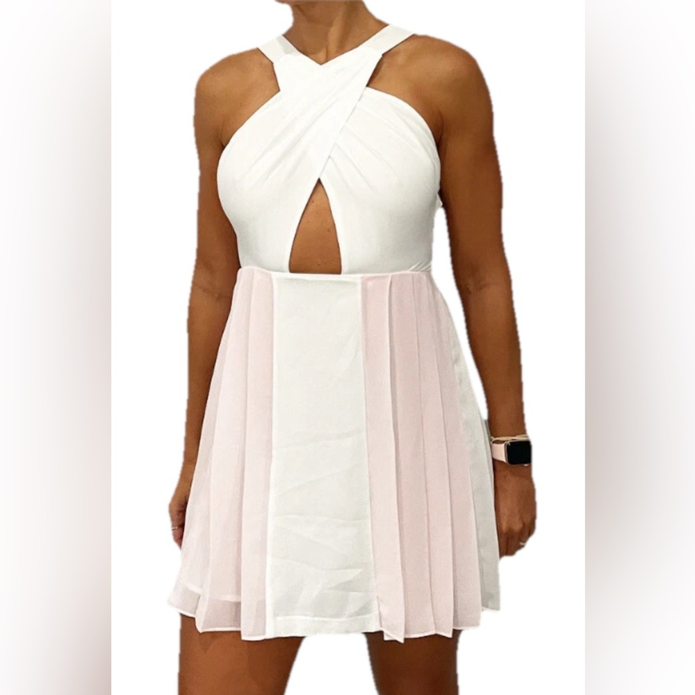 BCBGGeneration White Pink Pleated Halter Mini Dress Women’s Sz 6 Cocktail Party